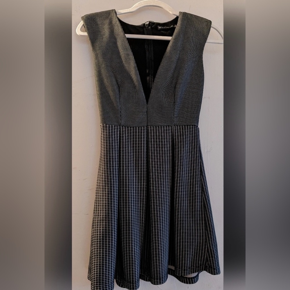 Symphony Women's Dress Size Small